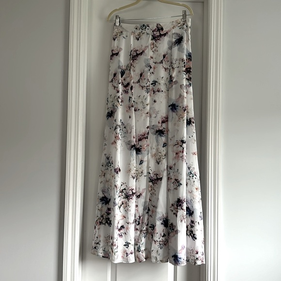 Show Me Your MuMu Princess Di Maxi Skirt Floral Bouquet - Picture 2 of 7